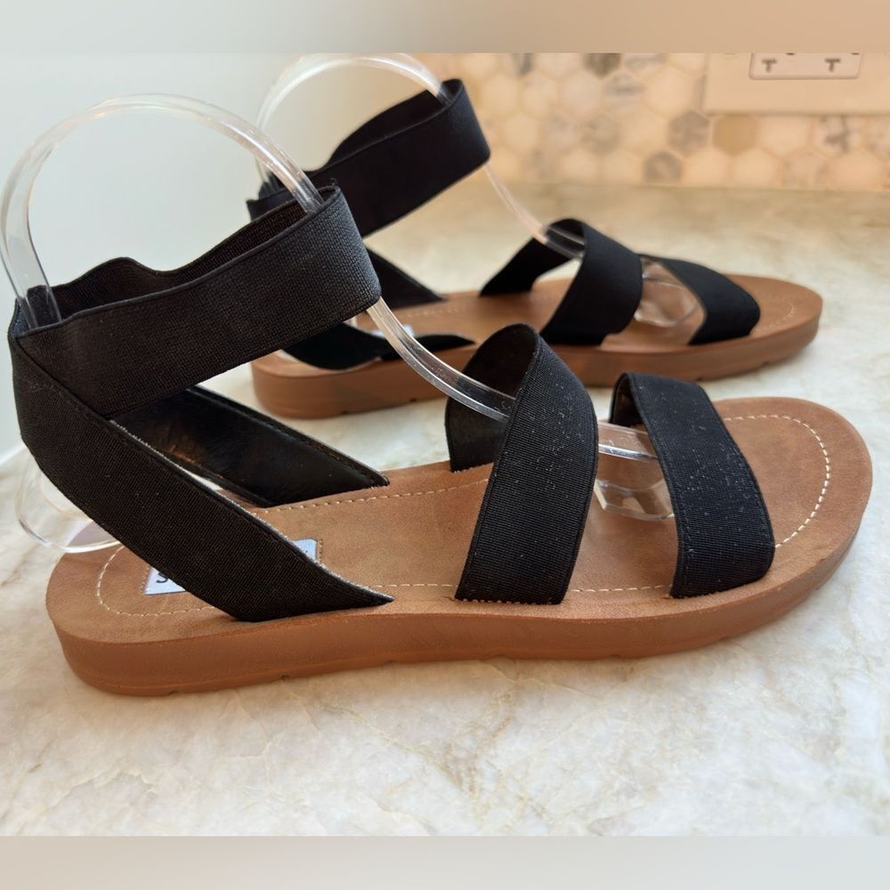 Steve Madden Black Sandals